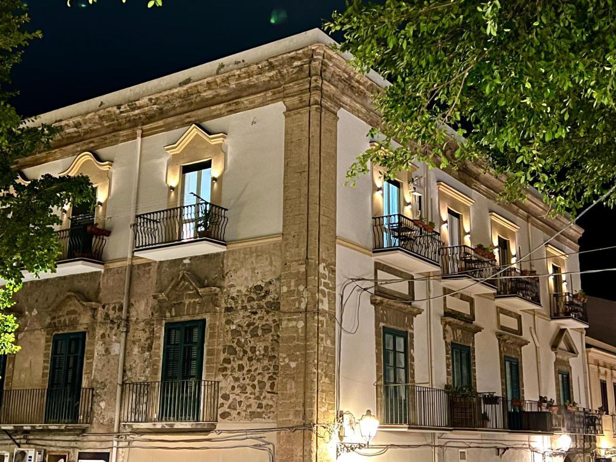 Bed and Breakfast Cortile Umberto I Cefalú Exterior foto