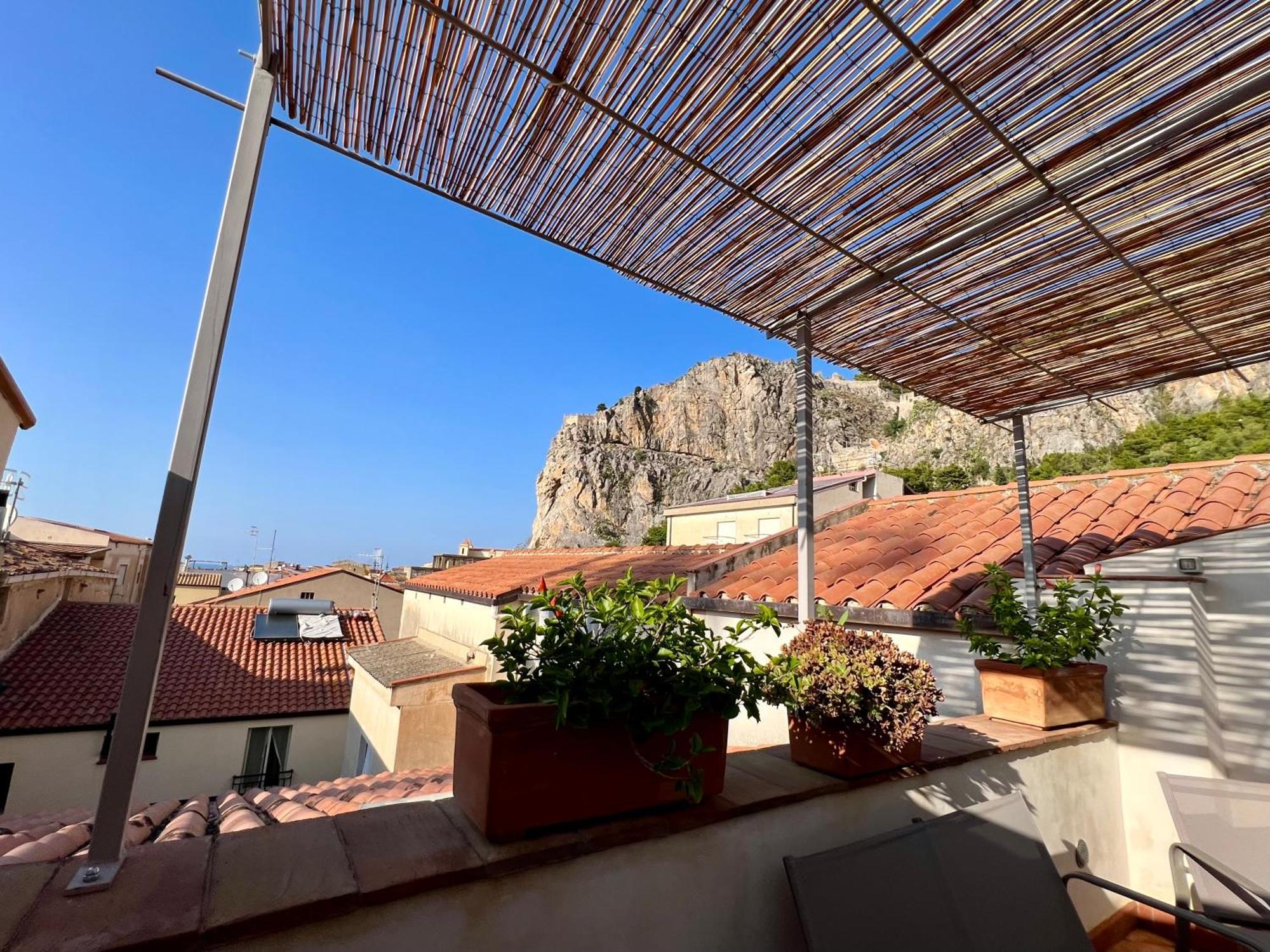 Bed and Breakfast Cortile Umberto I Cefalú Exterior foto