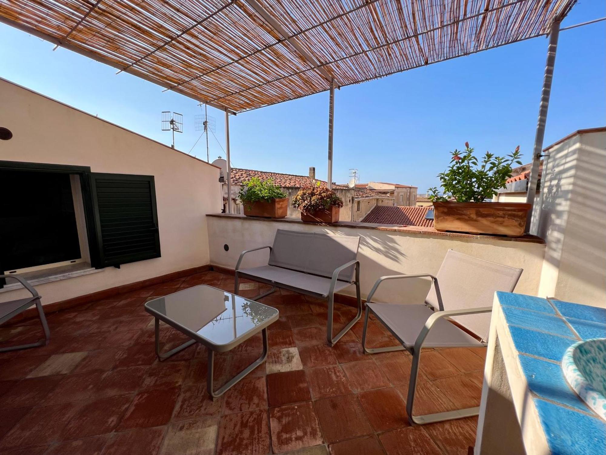 Bed and Breakfast Cortile Umberto I Cefalú Exterior foto