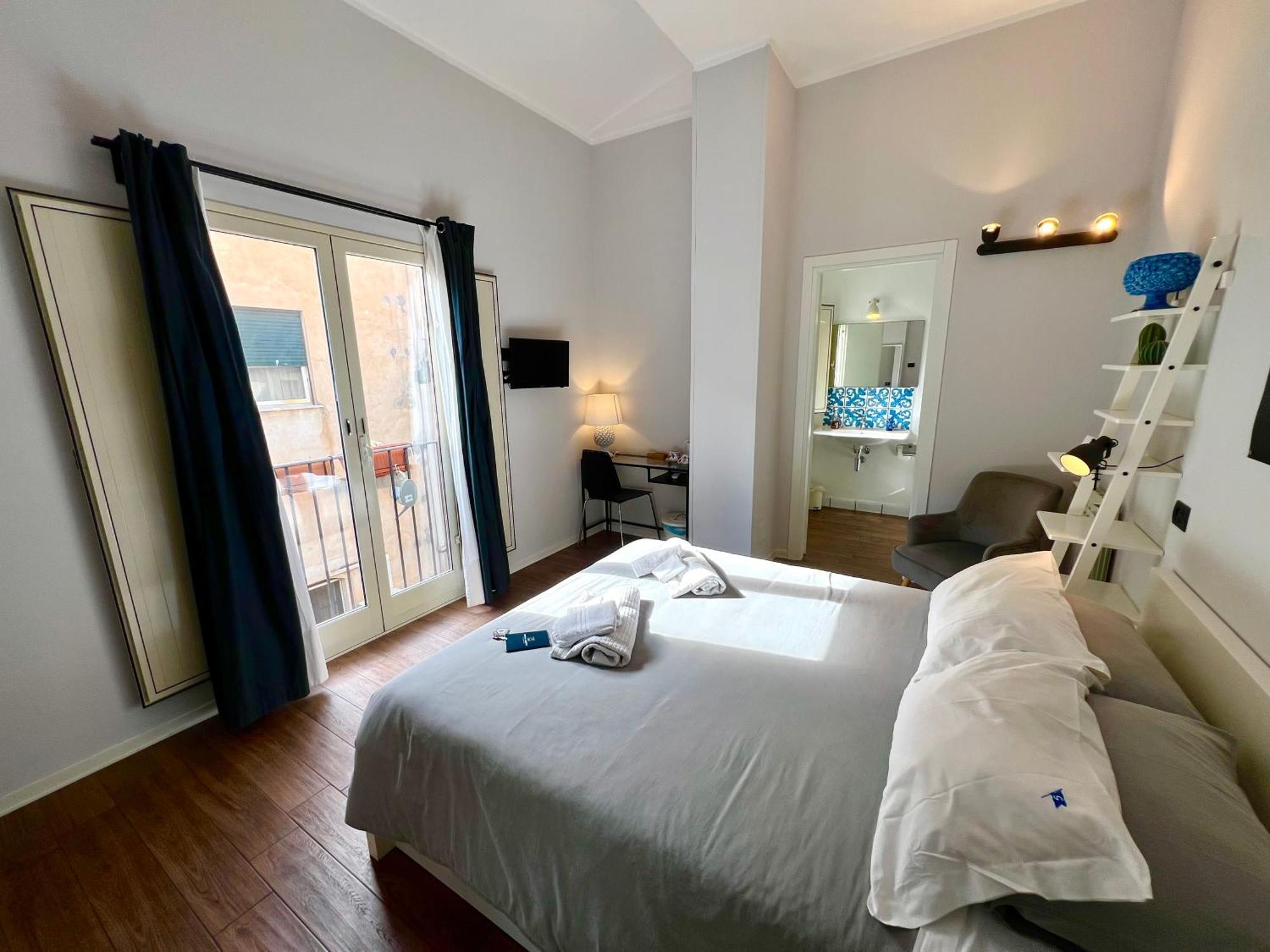 Bed and Breakfast Cortile Umberto I Cefalú Exterior foto